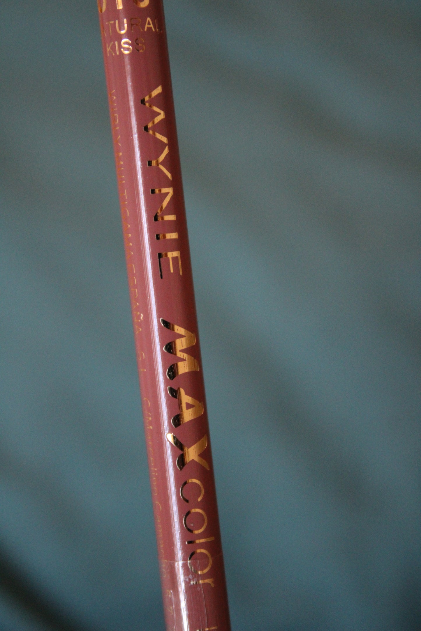 Matita in legno labbra 010