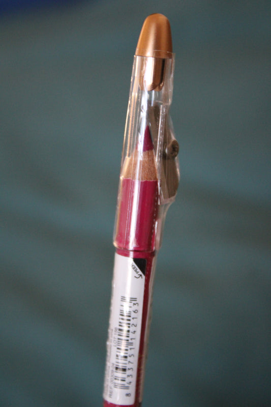 Matita in legno labbra 013