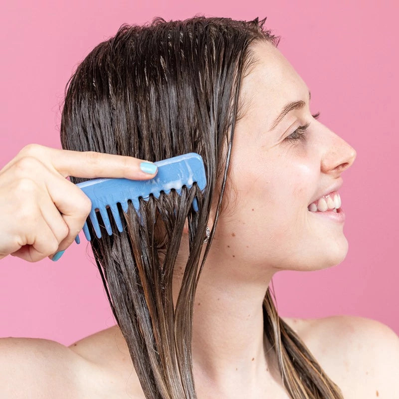 Balsamo per capelli lunghi e lisci